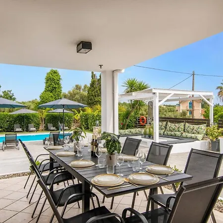 别墅 Zante Pnoe By *